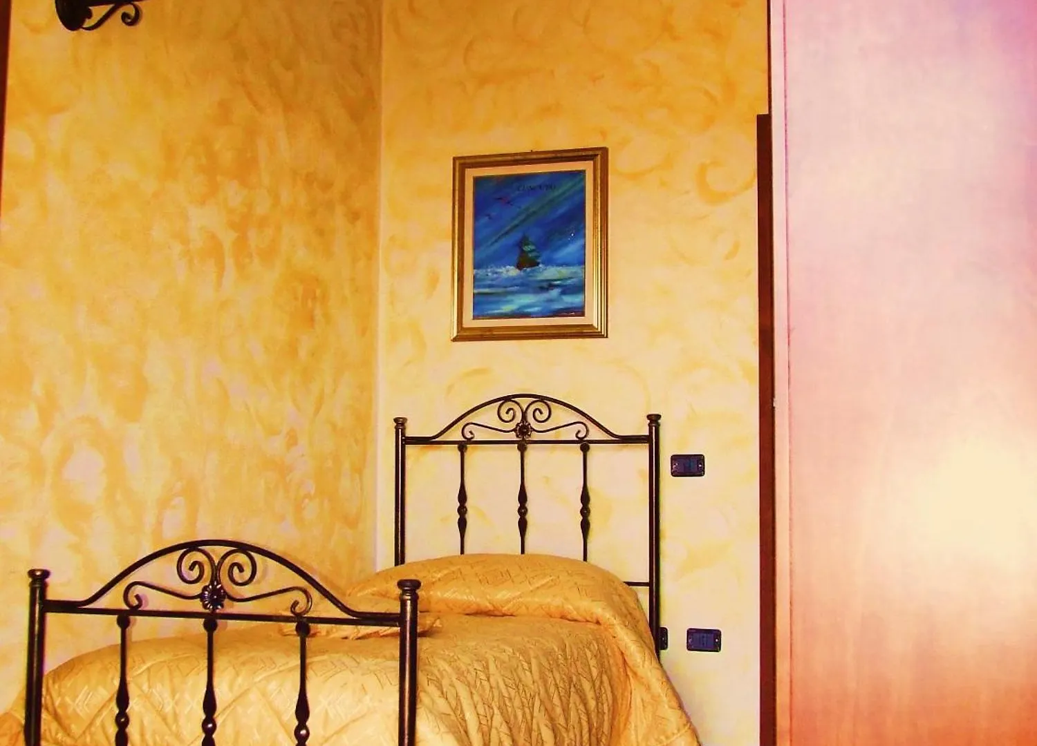 L'Uliveto Villa Reitano  0*, Reitano (Messina) Italy